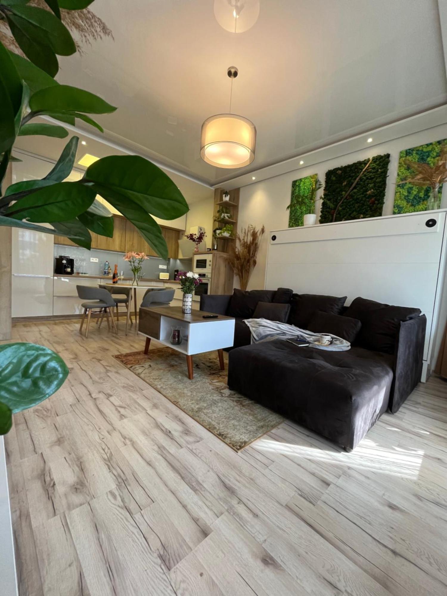 Cozy Apartment Bratislava Bagian luar foto