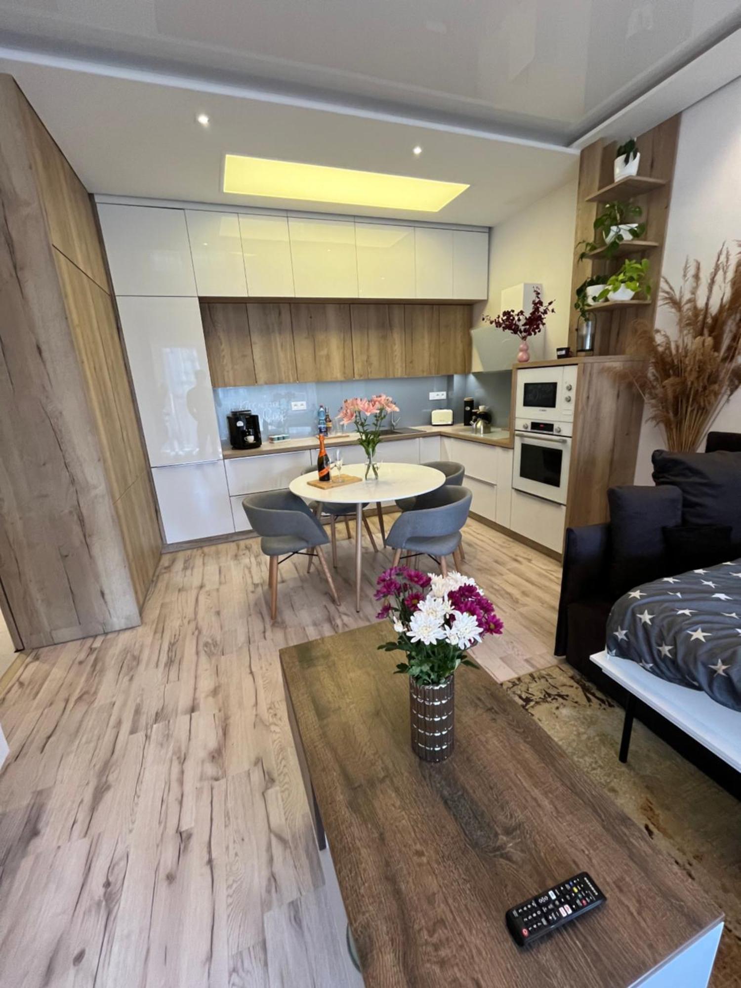 Cozy Apartment Bratislava Bagian luar foto